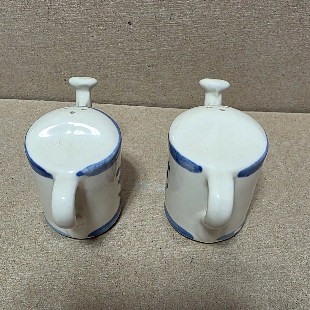 Vtg Pottery Watering Can Salt Pepper Shaker Set #224